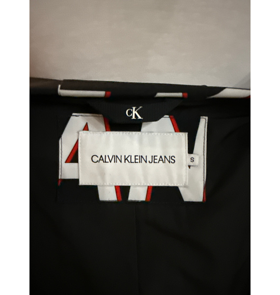 Плащ • Calvin Klein Jeans • Другое