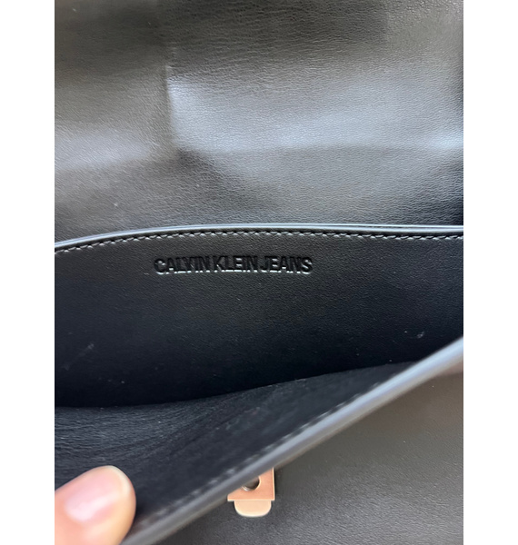 Сумка • Calvin Klein • Черный