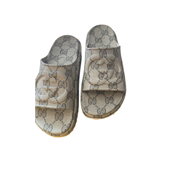 Шлепанцы • Gucci • Коричневый