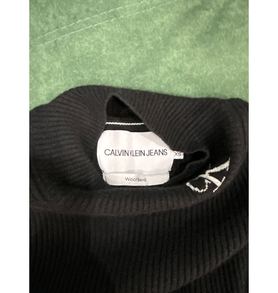 Платье • Calvin Klein • Черный