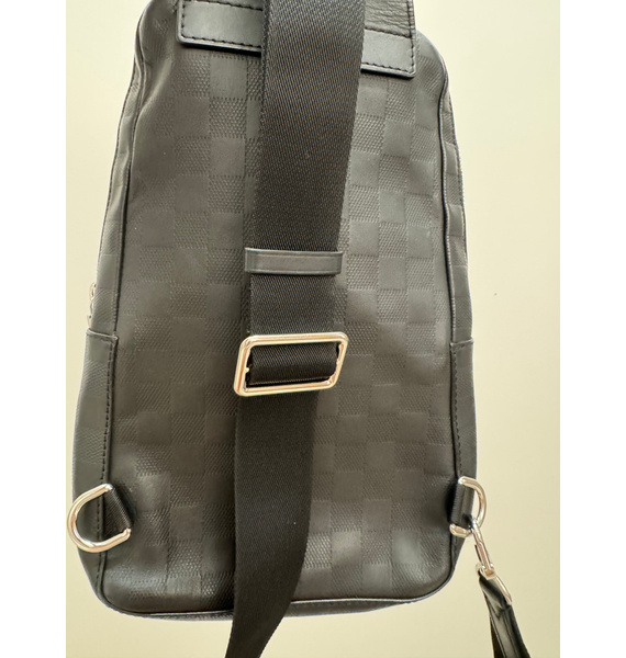 Сумка • Louis Vuitton • Черный