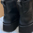 Ботинки • UGG • Черный