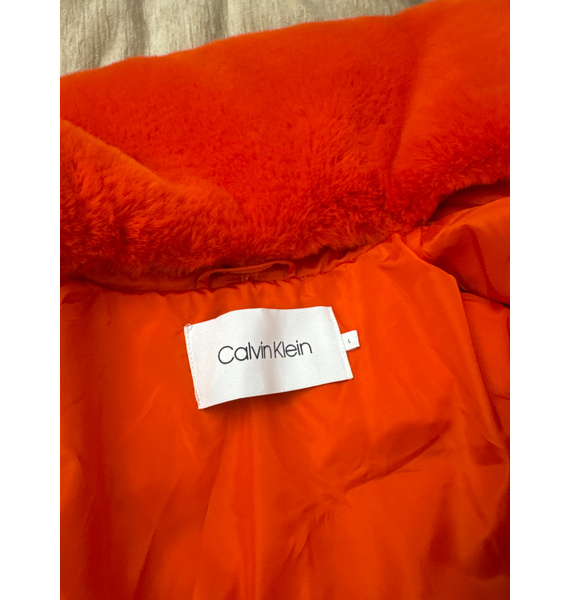Пуховик • Calvin Klein • Оранжевый