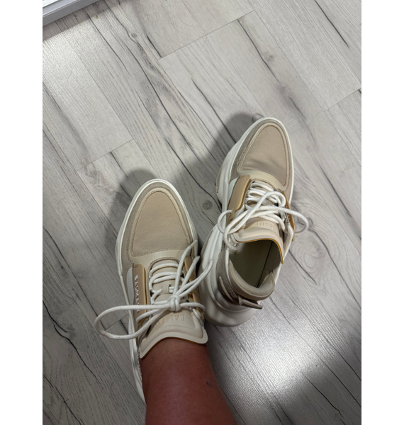 Кроссовки • Balmain • Молочный