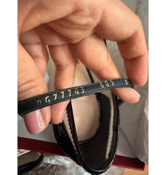 Туфли • Salvatore Ferragamo • Черный