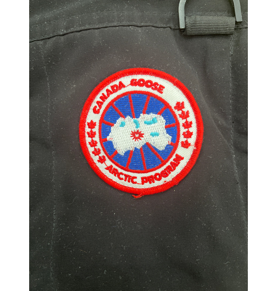 Пуховик • Canada Goose • Черный