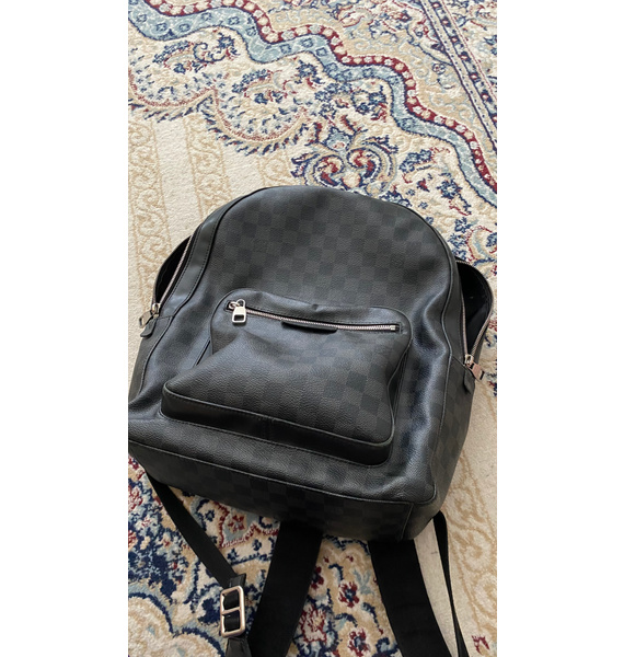 Рюкзак • Louis Vuitton • Тёмно-серый
