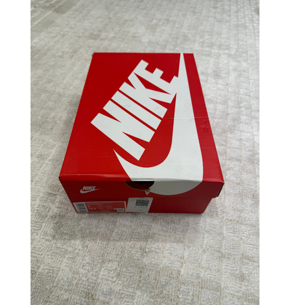 Кроссовки • Nike • Коричневый