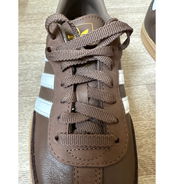 Кроссовки • adidas • Коричневый