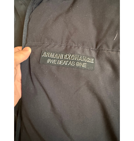 Куртка • Armani Exchange • Черный