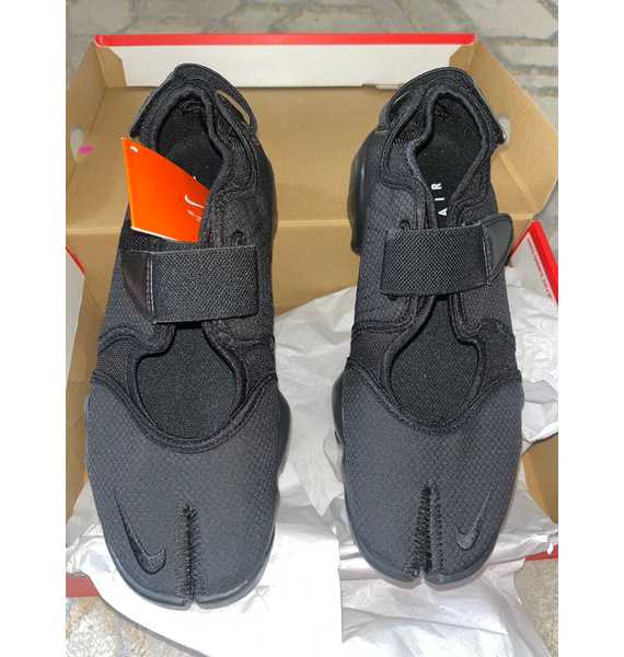 Кроссовки • Nike • Черный