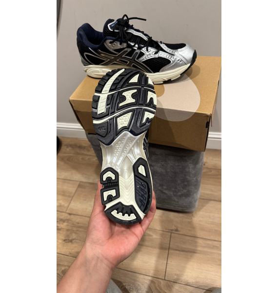 Кроссовки • ASICS • Темно-синий