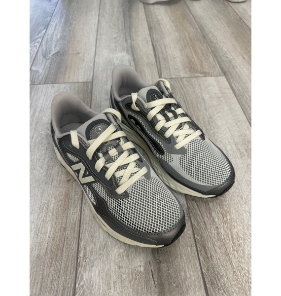 Кроссовки • New Balance • Серый