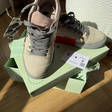 Кроссовки • Off-White • Бежевый