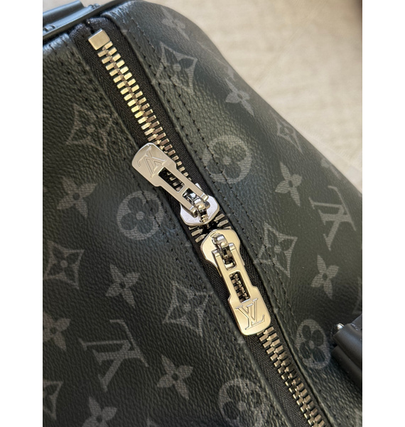 Сумка • Louis Vuitton • Черный