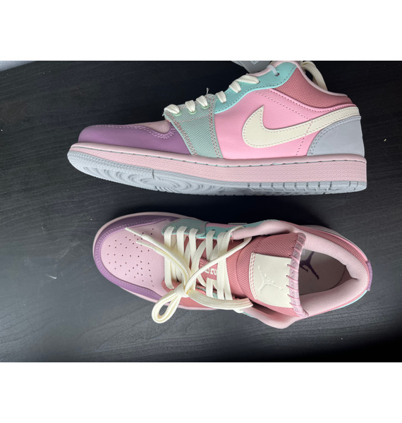 Кроссовки • Nike • Розовый