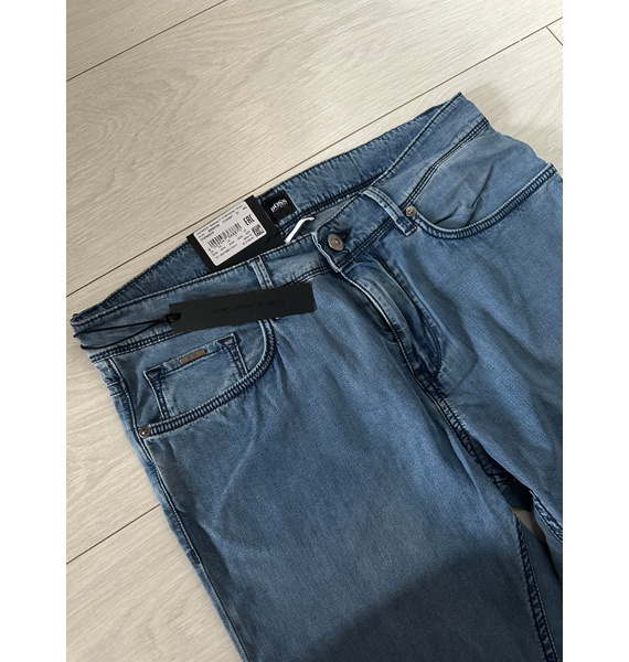 Джинсы • Boss Hugo Boss • Голубой