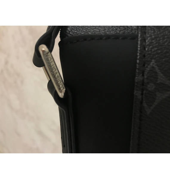 Сумка • Louis Vuitton • Черный