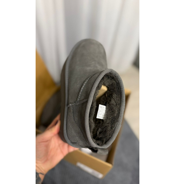 Ботинки • UGG • Серый