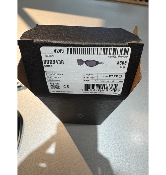 Очки • Oakley • Черный
