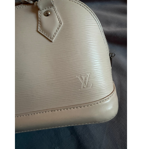 Сумка • Louis Vuitton • Бежевый