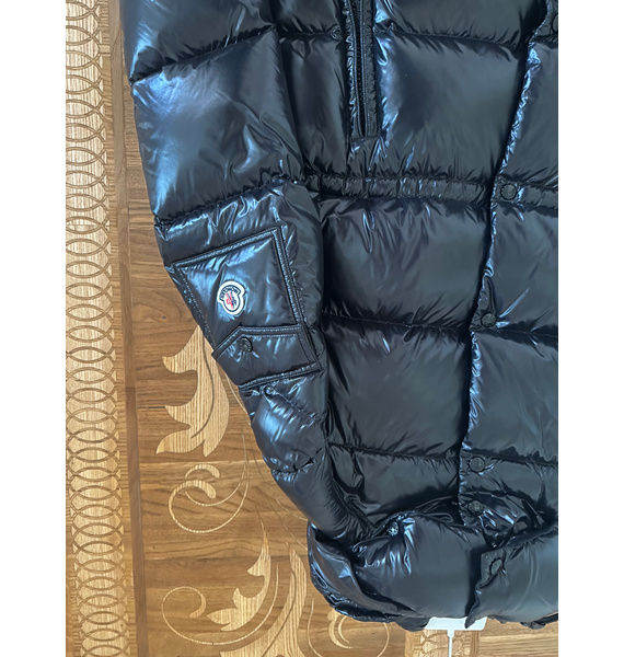 Пуховик • Moncler • Черный