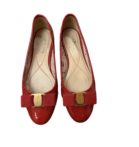 Балетки • Salvatore Ferragamo • Красный