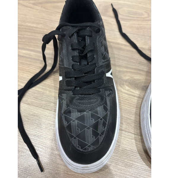 Кеды • Lacoste • Черный