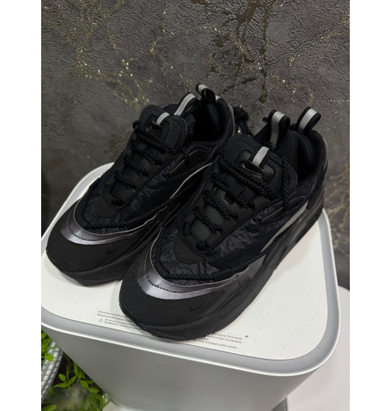 Кроссовки • Nike • Черный