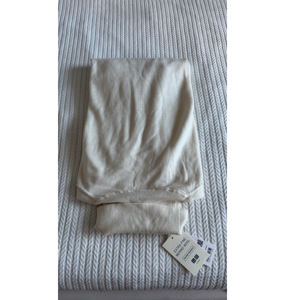 Свитер • UNIQLO • Бежевый