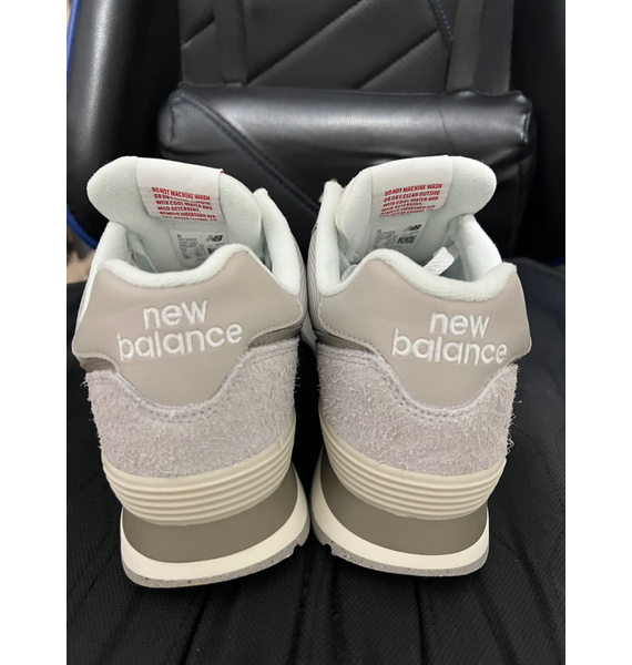 Кроссовки • New Balance • Бежевый