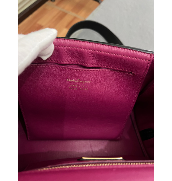 Сумка • Salvatore Ferragamo • Розовый
