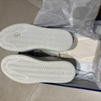 Кроссовки • Stuart Weitzman • Белый