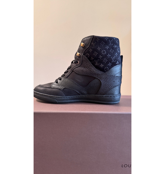 Кроссовки • Louis Vuitton • Черный