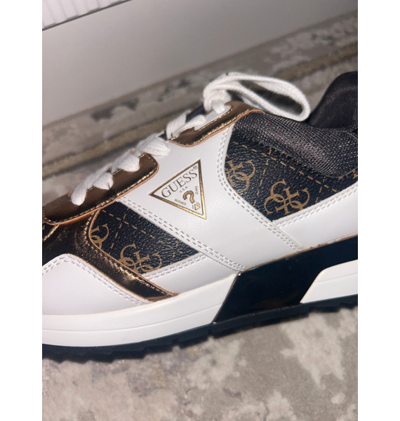 Кроссовки • GUESS • Белый