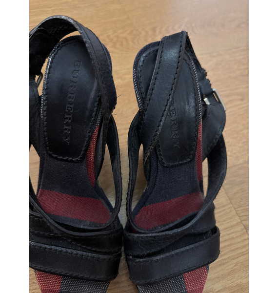 Босоножки • Burberry • Синий