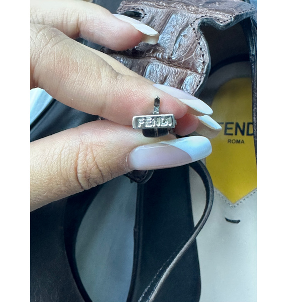 Туфли • Fendi • Коричневый