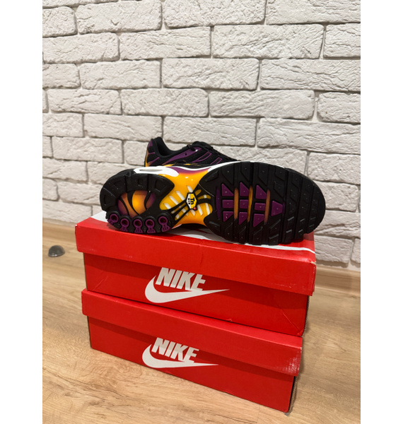 Кроссовки • Nike • Черный