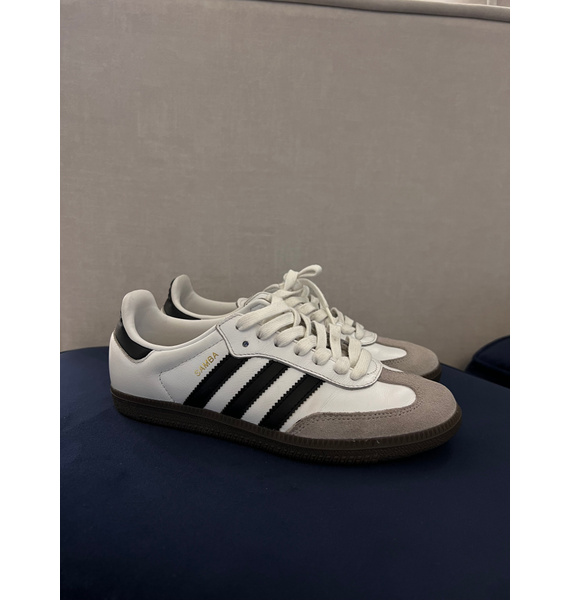 Кроссовки • adidas • Белый