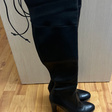 Сапоги • Stuart Weitzman • Черный