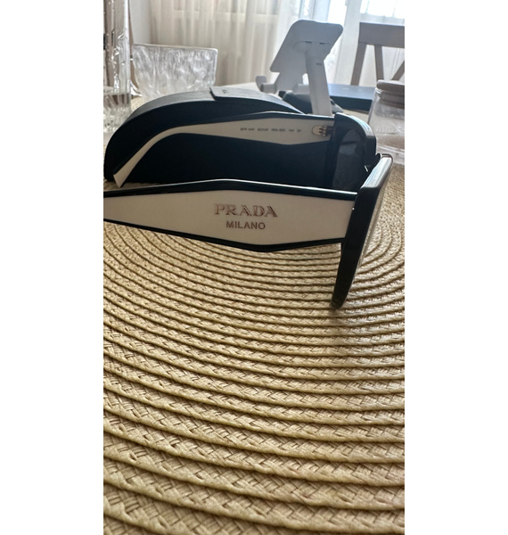 Очки • Prada Eyewear • Черный