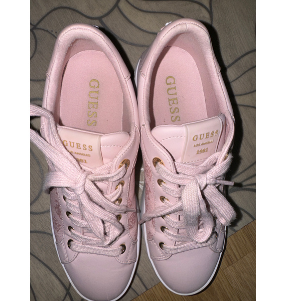Кроссовки • GUESS • Черный