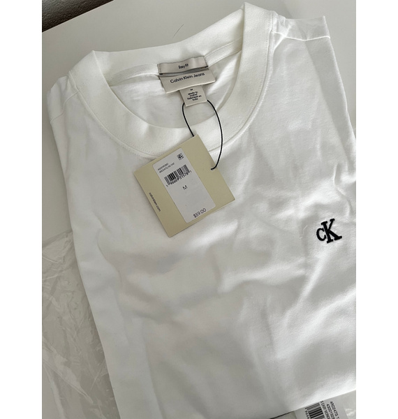 Лонгслив • Calvin Klein Jeans • Белый