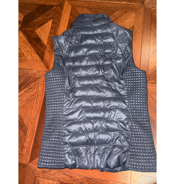 Жилет • Ea7 Emporio Armani • Фуксия