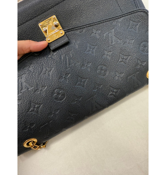 Сумка • Louis Vuitton • Черный
