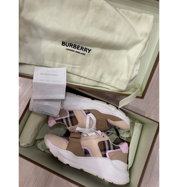 Кроссовки • Burberry • Другое