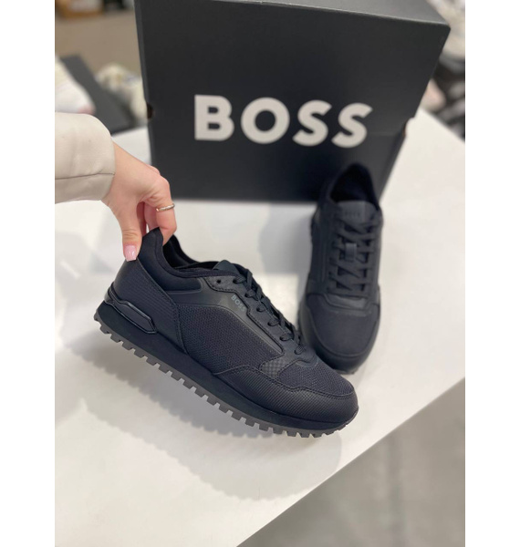 Кроссовки • BOSS • Черный