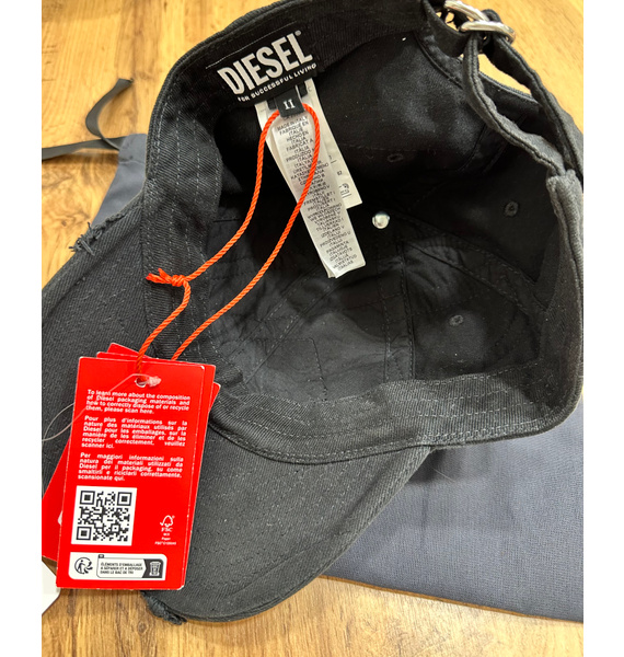Кепка • Diesel • Черный