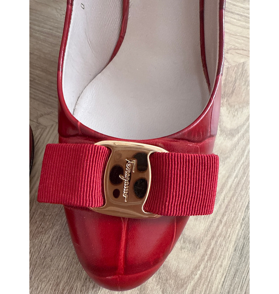 Туфли • Salvatore Ferragamo • Красный