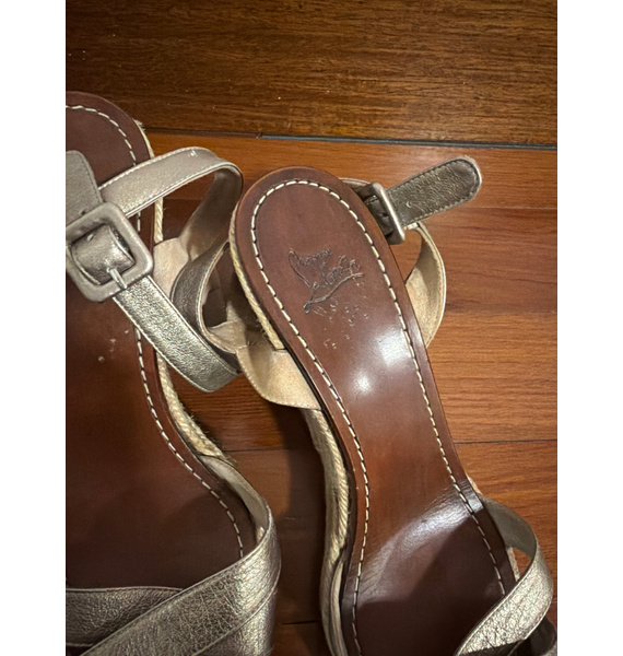 Эспадрильи • Christian Louboutin • Золотой